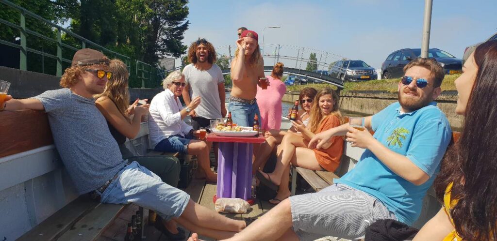 Borrel boot den haag